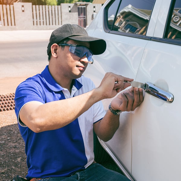 en cerrajería de autos contamos con técnicas y herramientas especializadas para abrir vehículos sin causar daños a la cerradura